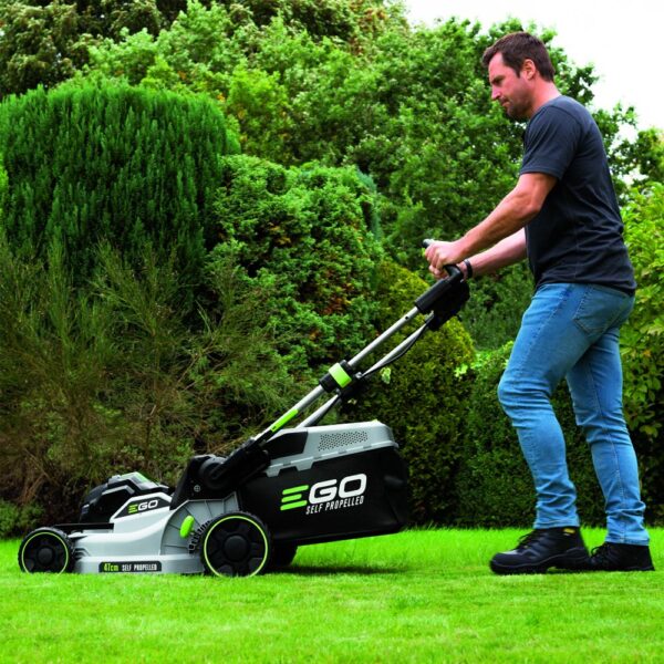 EGO 56 Volt LM1900ESP 19" Battery Powered Lawnmower Complete with Battery & Charger - Image 2